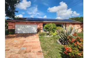 6900 Nw 94th Ave Tamarac, FL 33321 - MLS#A11833609