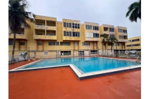 1555 W 44th Pl APT 103, Hialeah, FL 33012, - MLS#A11833649