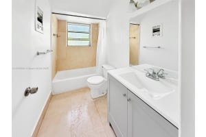 1316 NE 105th St #202, Miami Shores, FL 33138, - MLS#A11833688