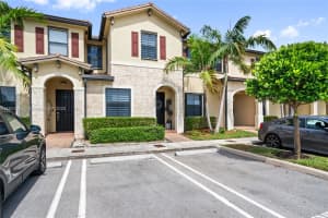 10468 W 33rd Ln, Hialeah, FL 33018, Sold 06/08/26