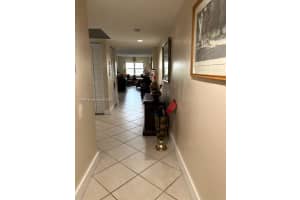 13055 Sw 15th Ct 111s, Pembroke Pines