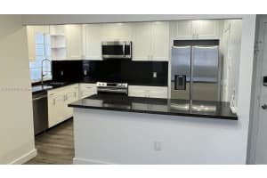 1020 Meridian Ave APT 201, Miami Beach, FL 33139, - MLS#A11833702