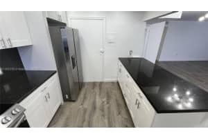 1020 Meridian Ave APT 201, Miami Beach, FL 33139, - MLS#A11833702