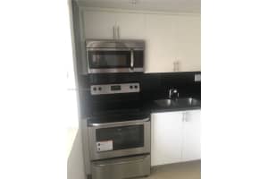 1750 Ne 115th St 608, Miami