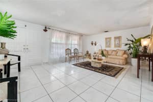 4235 SW 97th Ave, Miami, FL 33165, - MLS#A11833756