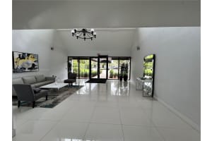 200 Lakeview Dr APT 312, Weston, FL 33326, - MLS#A11833780