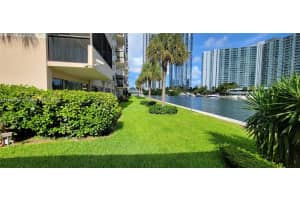 220 Kings Point Dr APT 111, Sunny Isles Beach, FL 33160, - MLS#A11833797