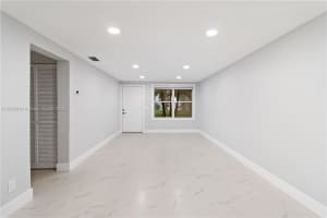 MLS# A11833834, Tamarac, Florida 33321