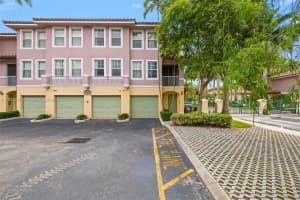 6722 W Sample Rd 6722, Coral Springs