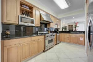 101 Gulfview Dr APT 116, Islamorada, FL 33036, - MLS#A11833839
