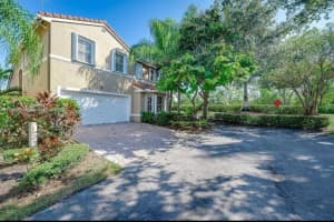 1125 Butternut Ln, Hollywood