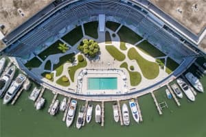 900 Bay Dr 624, Miami Beach