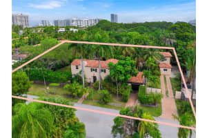 2880 Fairgreen Dr, Miami, FL 33140, - MLS#A11833921