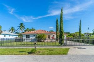 10710 Sw 218th St, Miami