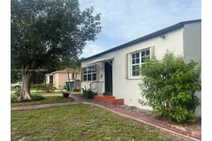 8921 Nw 17th Ave, Miami