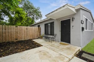 1530 N 69th Way, Hollywood, FL 33024, - MLS#A11833970