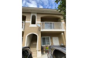 4802 Washington St 14, Hollywood