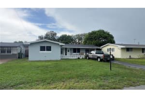 8860 NW 10th St, Pembroke Pines, FL 33024, Sold 09/23/25