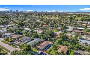 700 NE 25th St Apt B, Pompano Beach, FL 33064, - MLS#A11834115