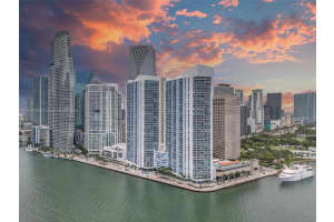 325 S Biscayne Blvd 2816, Miami
