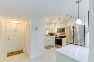 400 S Hollybrook Dr APT 109, Pembroke Pines, FL 33025, - MLS#A11834168