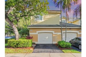 2052 Hacienda Ter, Weston