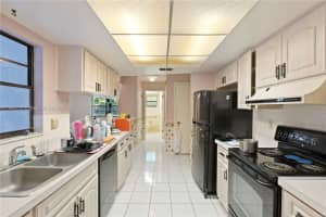 12738 SPLIT OAK DR, Hudson, FL 34667 Sold 10/17/25
