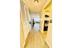 330 Se 2nd St 204g, Hallandale Beach