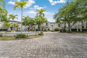 10155 SW 75th Pl, Miami, FL 33156, Sold 08/14/25