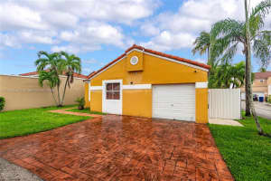 692 Nw 125th Ct Miami, FL 33182 - MLS#A11834329