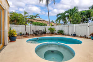 692 Nw 125th Ct Miami, FL 33182 - MLS#A11834329