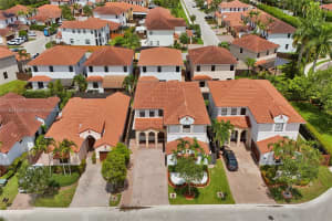 1007 NW 99th Ct, Miami, FL 33172, Sold 12/01/25