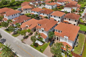 1007 NW 99th Ct, Miami, FL 33172, Sold 12/01/25