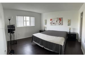 3001 Sunrise Lakes Dr W #110, Sunrise, FL 33322, Sold 11/07/25