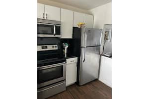 3001 Sunrise Lakes Dr W #110, Sunrise, FL 33322, Sold 11/07/25