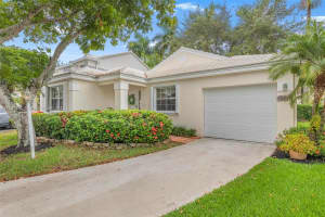 9614 NW 8th Cir, Plantation, FL 33324, Sold 08/20/25