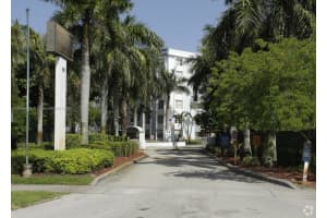 484 Nw 165th St A-110, Miami