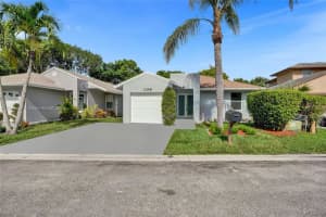 2349 Nw 34th Ave, Coconut Creek