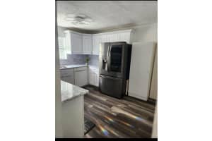 561 Ne 159th St, Miami