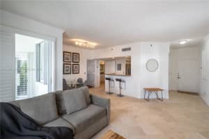 3255 Ne 184th St 12416, Aventura