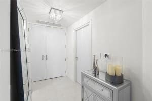 Tequesta Point, 848 Brickell Key Dr, Miami, FL 33131, Sold 08/11/25