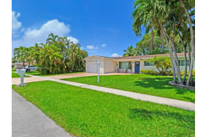 321 NW 93rd Ave, Pembroke Pines, FL 33024, Sold 09/02/25