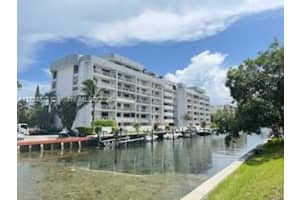 1650 Ne 115th St 605, Miami