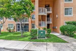 6952 SW 39th St APT C105, Davie, FL 33314, - MLS#A11834602