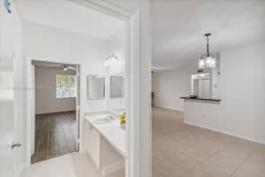 6952 SW 39th St APT C105, Davie, FL 33314, - MLS#A11834602
