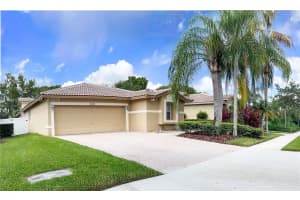 16410 Sapphire Bnd, Weston