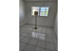 160 Royal Palm Rd APT 215, Hialeah Gardens, FL 33016, - MLS#A11834624