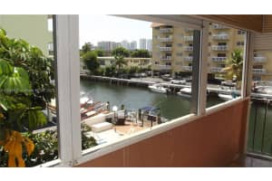 3582 NE 171 St APT 305, North Miami Beach, FL 33160, - MLS#A11834627