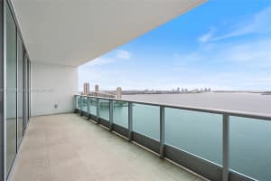 1331 Brickell Bay Dr 2705, Miami