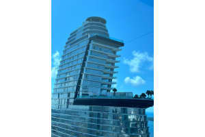 300 Biscayne Boulevard 2709w, Miami